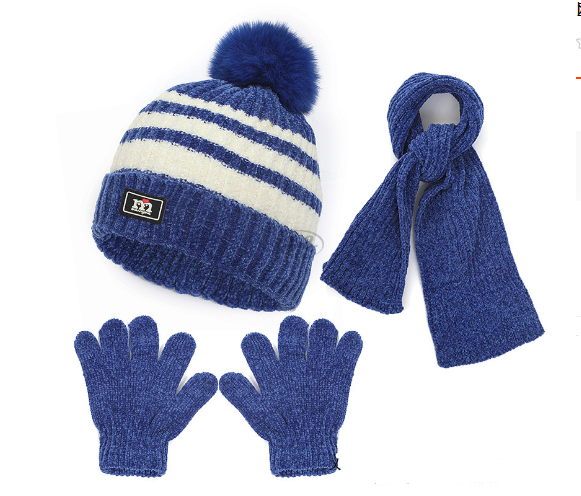 Ensemble enfant bonnet gants écharpe