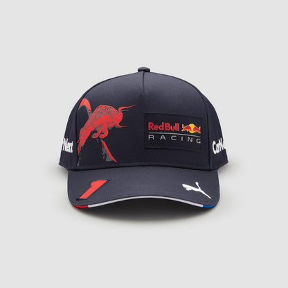 Casquette à l'éffigie de marques (redbull, mercedes etc...)