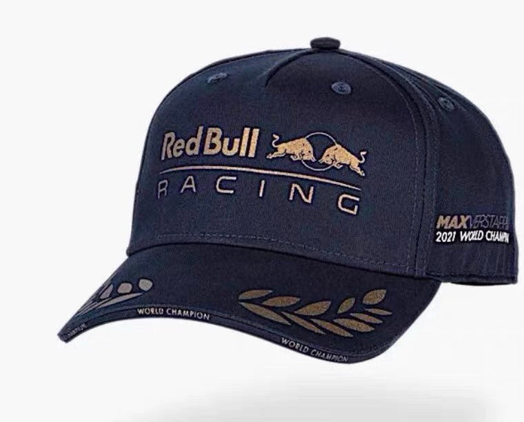 Casquette à l'éffigie de marques (redbull, mercedes etc...)
