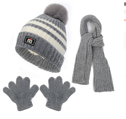 Ensemble enfant bonnet gants écharpe